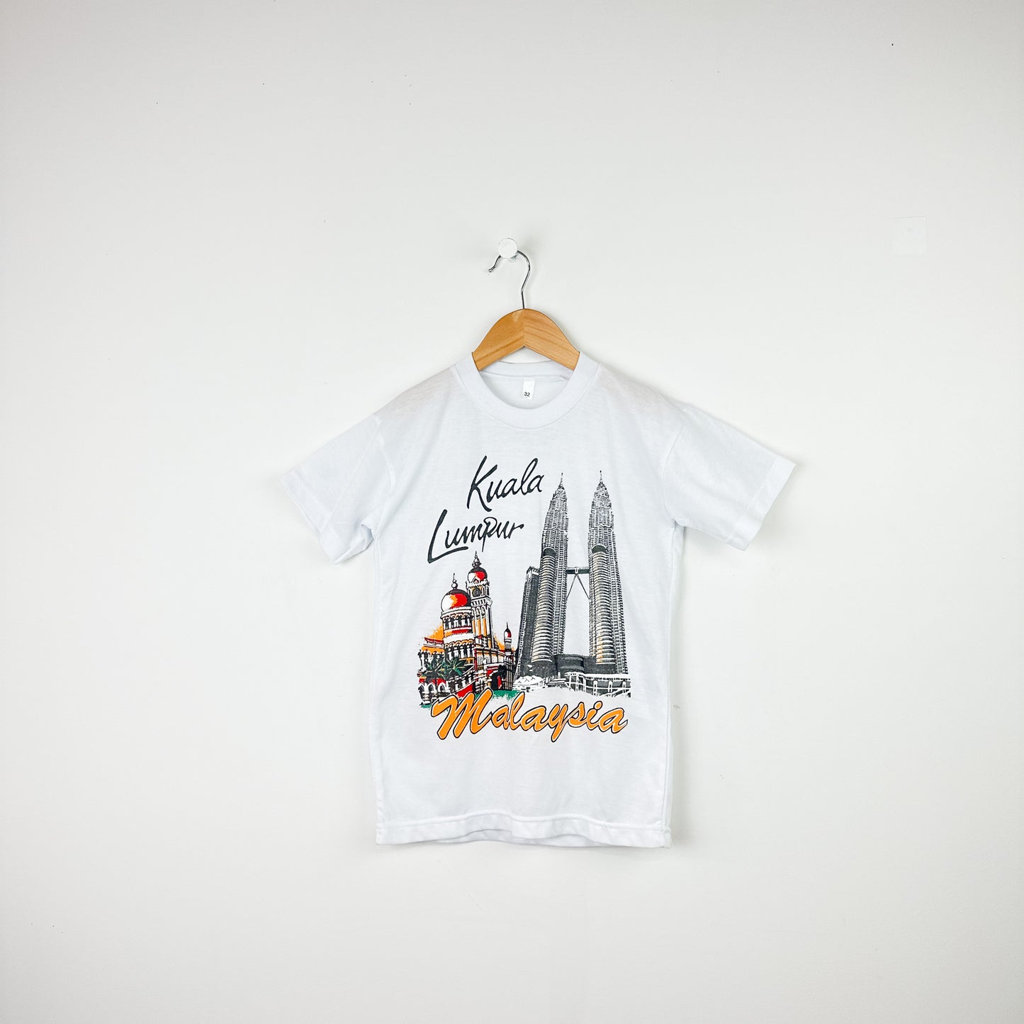 Vintage Kids Kuala Lumpur Malaysia Souvenir T-Shirt - 10-12yr