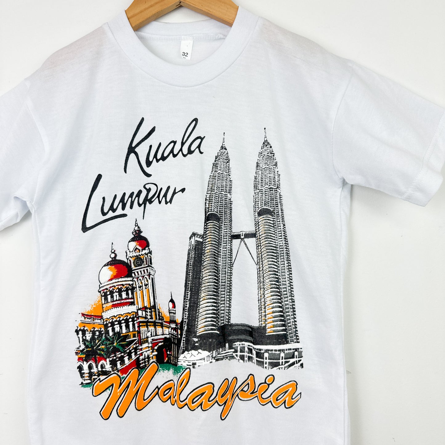 Vintage Kids Kuala Lumpur Malaysia Souvenir T-Shirt - 10-12yr