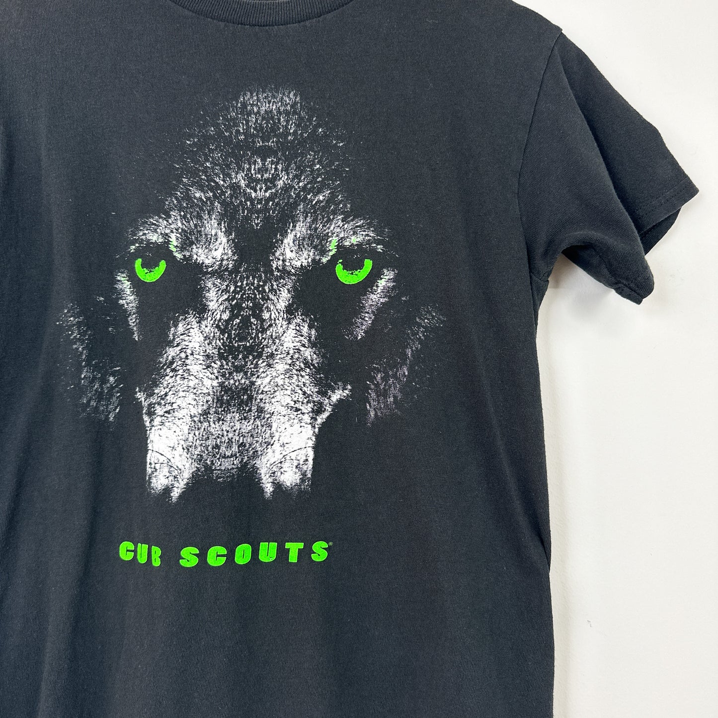 Vintage Kids Cub Scouts Wolf T-Shirt - 8-10yr