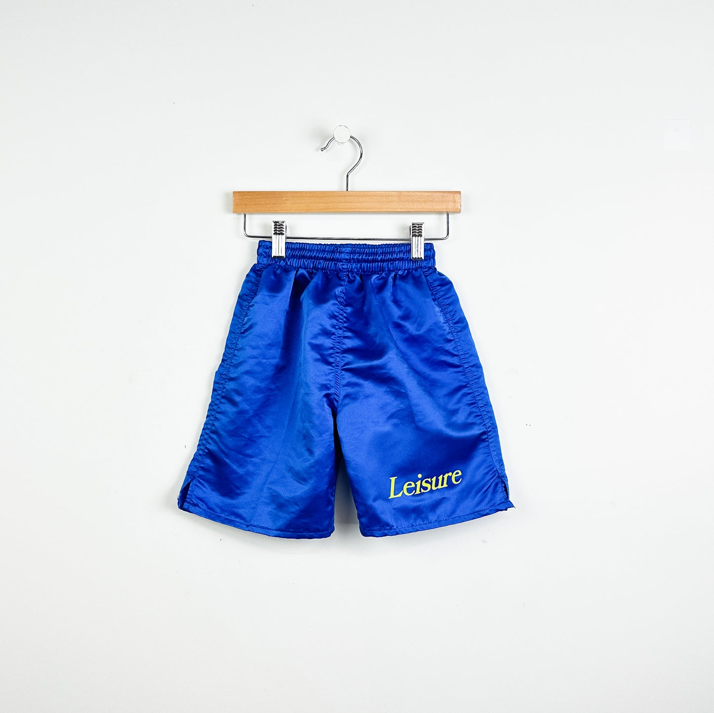 LEISURE - Royal Logo Shorts - Size 4-5yr